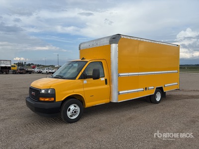 2021 GMC Savana 4x2 Kastenwägen