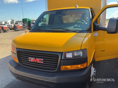 2021 GMC Savana 4x2 Van Truck