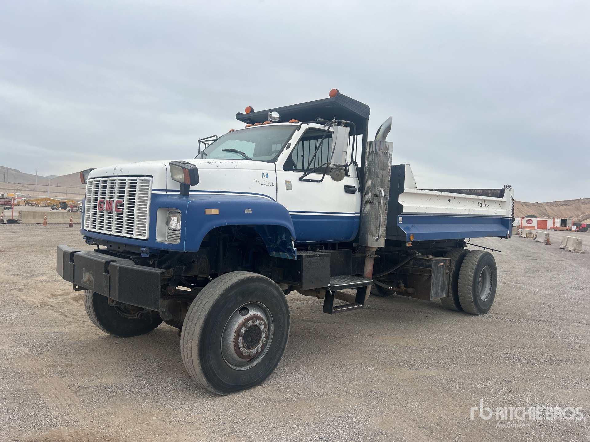 1993 GMC C7500 4x4 Snow Plow Truck