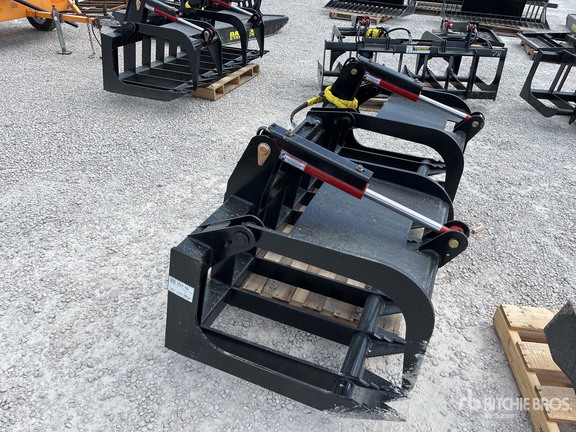 All-Star 80 In Root Skid Steer Grapple