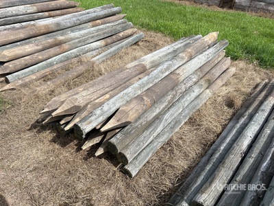 Quantity of (22) 4 in x 7 ft Fence Post