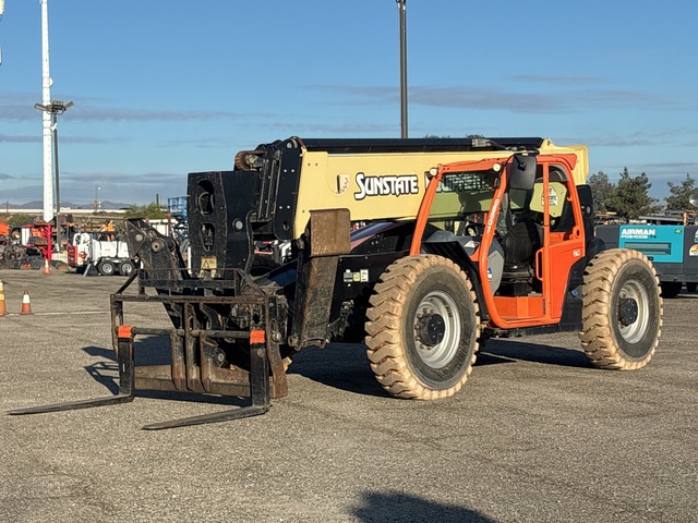 2018 JLG 1055