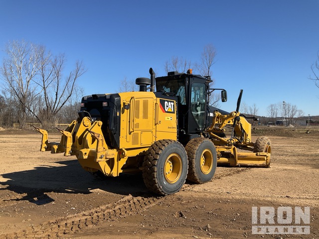 MOTOCONFORMADORA CATERPILLAR 140M3 2019