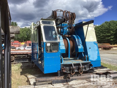 1960 Manitowoc 3900 117200 lb Lattice-Boom Crawler Crane