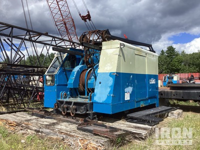 1960 Manitowoc 3900 117200 lb Lattice-Boom Crawler Crane