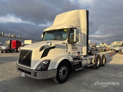 2018 Volvo VNL 6x4 Cabeza Tractora Cabina Corta
