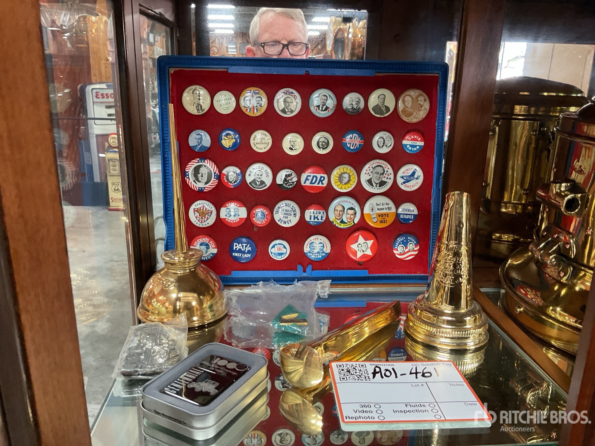 Quantity of Presidential campaign pins and misc