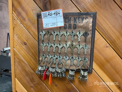 Quantity of Ford car keys Antiques