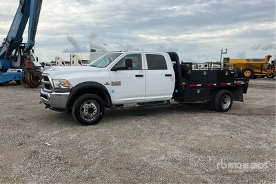 2016 Ram 4500 4x2 Crew Cab Autocarro cassone fisso