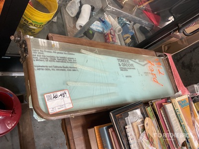Ford Model T windshield Antiques