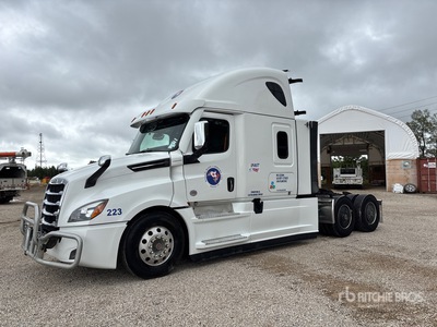 2023 Freighliner Cascadia 126 6x4 Sleeper Truck Tractor