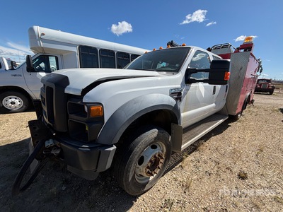 2008 Ford F-550 XL 4x4 Crew Cab Camion de servicios (Inoperable)