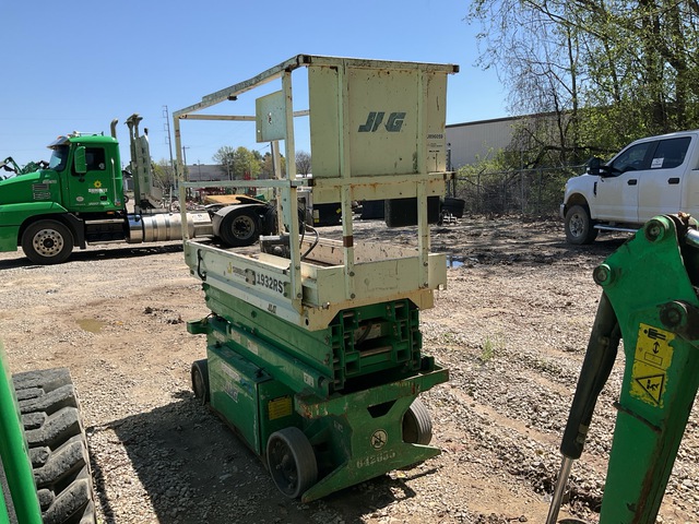 2014 JLG 1932RS