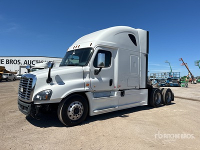2019 Freightliner Cascadia 125 6x4 T/A Sleeper Truck Tractor
