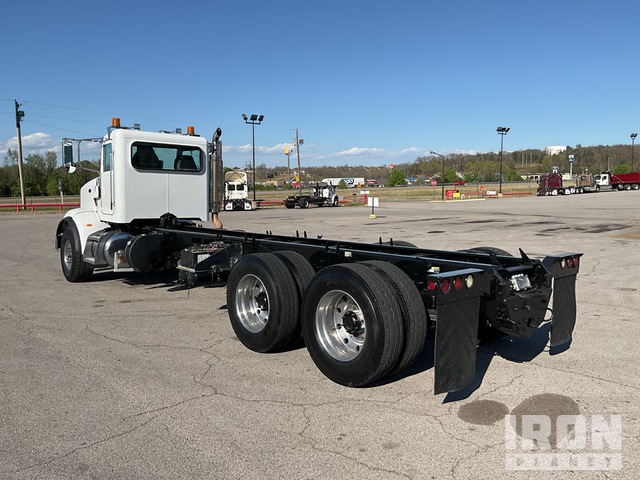 CAMIóN CHASIS 2014 PETERBILT 365