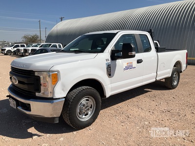 2017 Ford F-250 XL 4x2 Extended Cab Pickup