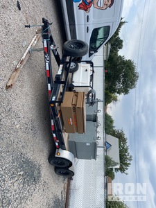 Roddie Basement Buddy Perforatrice verticale w/2021 PJ Car hauler 1C212 Trailer