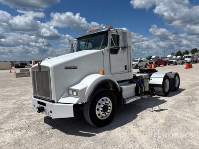 2015 Kenworth T800 6x4 Day Cab Truck Tractor