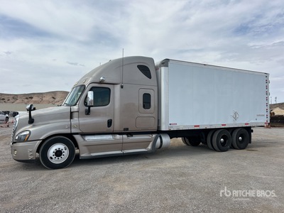 2008 Freightliner Cascadia 125 6x4 Van Truck