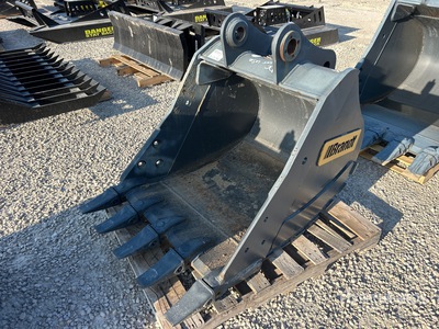 1079203-03602-C5 36 in 0.63 cyd Digging Excavator Bucket - Fits John Deere 130/135G (Unused)