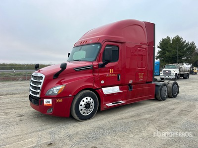 2018 Freightliner Cascadia 126 6x4 T/A Slaapcabine Trekker