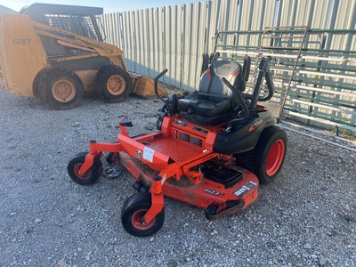 2024 Kubota Z422KWT Zero-Turn Lawn Mower