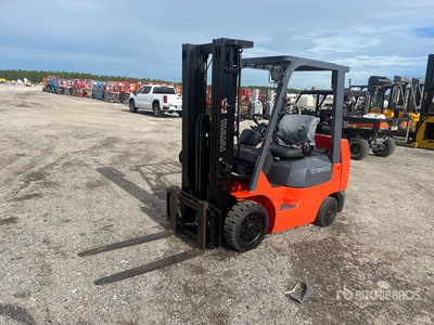 2004 Toyota 7FGCU25 4550 lb Cushion Tire Chariot Élévateur
