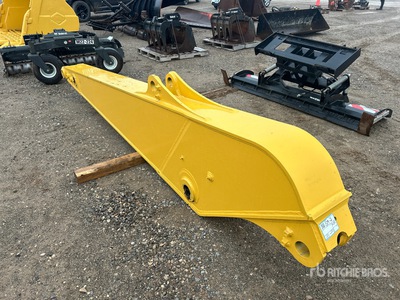 Komatsu Attachement à longue portée pour pelleteuse