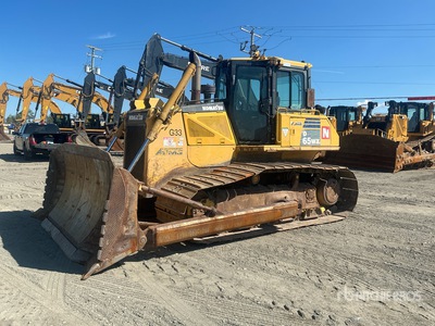 2011 Komatsu D65WX-16 Pelleteuse à chenilles