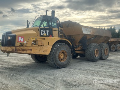 2015 Cat 740B Tombereau