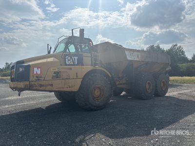 2015 Cat 740B Articulated Dump Truck