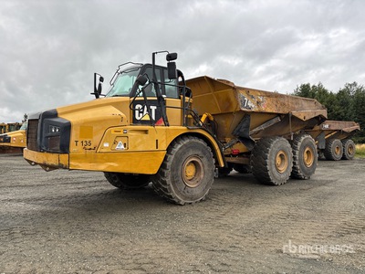 2015 Cat 740B Articulated Dump Truck