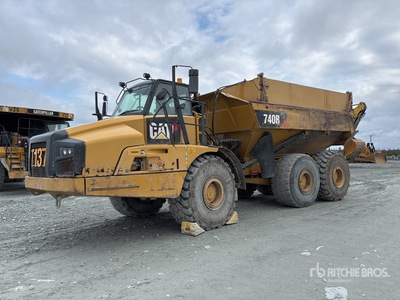 2015 Cat 740B Articulated Dump Truck