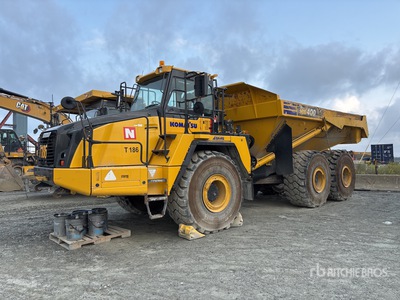 2023 Komatsu HM400-5 Knickgelenkter Muldenkipper