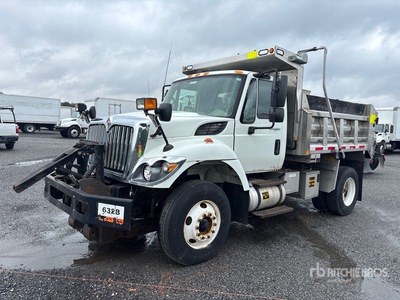 2013 International 7400 4x4 S/A Dump Truck