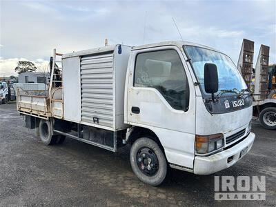 2002 Isuzu NPR 350 4x2 Flatbed Truck
