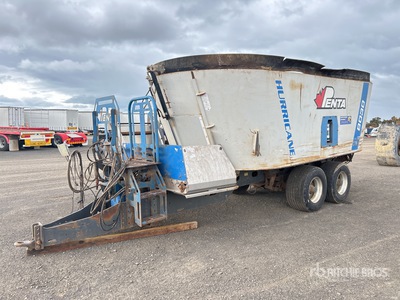 2018 Penta 8030 Tow-Behind Voermengwagen