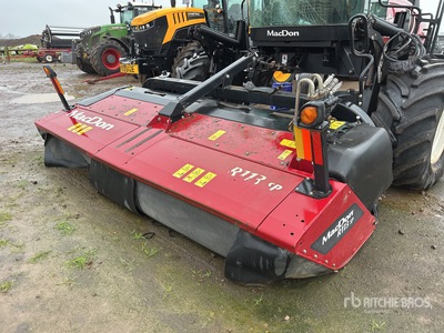 2020 MacDon R113 Mower Conditioner Header