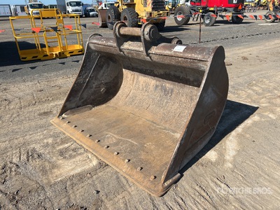 Bucketman 1700 mm Q/C Cleanup Godet d'excavatrice