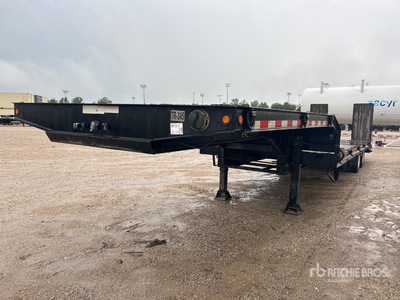 2018 Kaufman 40 ft T/A Equipment Trailer