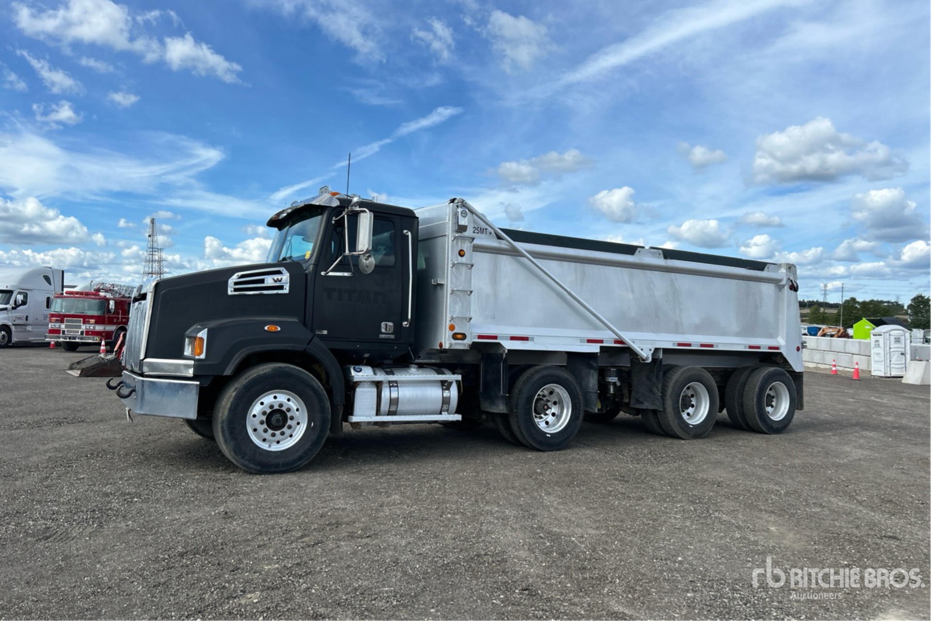2013 Western Star W4700SB Tri/A Dump Truck