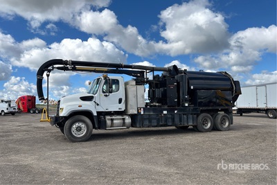 Vac-Con on 2015 Freightliner 114SD 6x4 Vacuum Excavator Truck