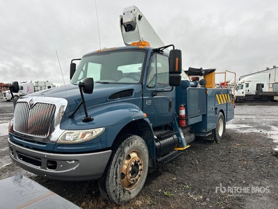 2004 Terex Hi-Ranger TE-403-HL 50 ft on 2005 International 4400 SBA 4x2 Bucket Truck (Inoperable)