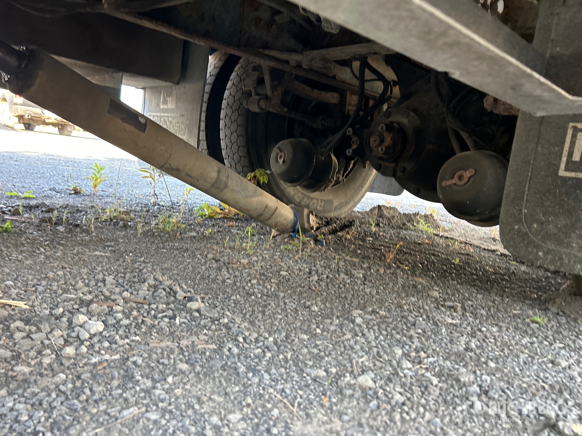 2005 International 4400 SBA Bucket Truck