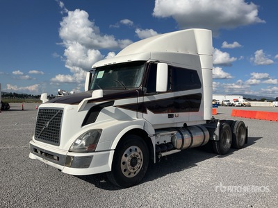 2013 Volvo VNL 6x4 Tractocamion / Cabina con cuccetta per trattore stradale