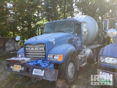 2003 Mack CV713 8x4 Tri/A-kiepwagen