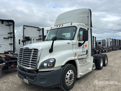 2016 Freightliner Cascadia 125 6x4 T/A Day Cab Truck Tractor (Inoperable)
