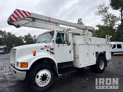 2000 83G-42-3 42 ft on 2001 International 4700 4x2 Cable Placer Arbeitsbühne-Lkw