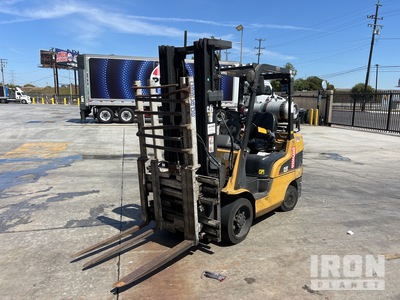 Cat C6500 4800 lb Cushion Tire Forklift