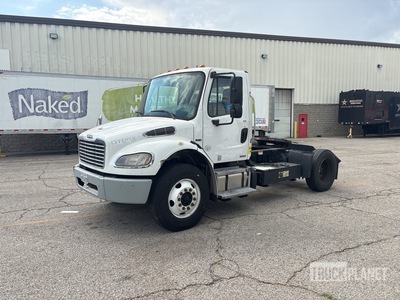2011 Freightliner Business Class M2 Hybrid 4x2 S/A Day Cab Truck Tractor